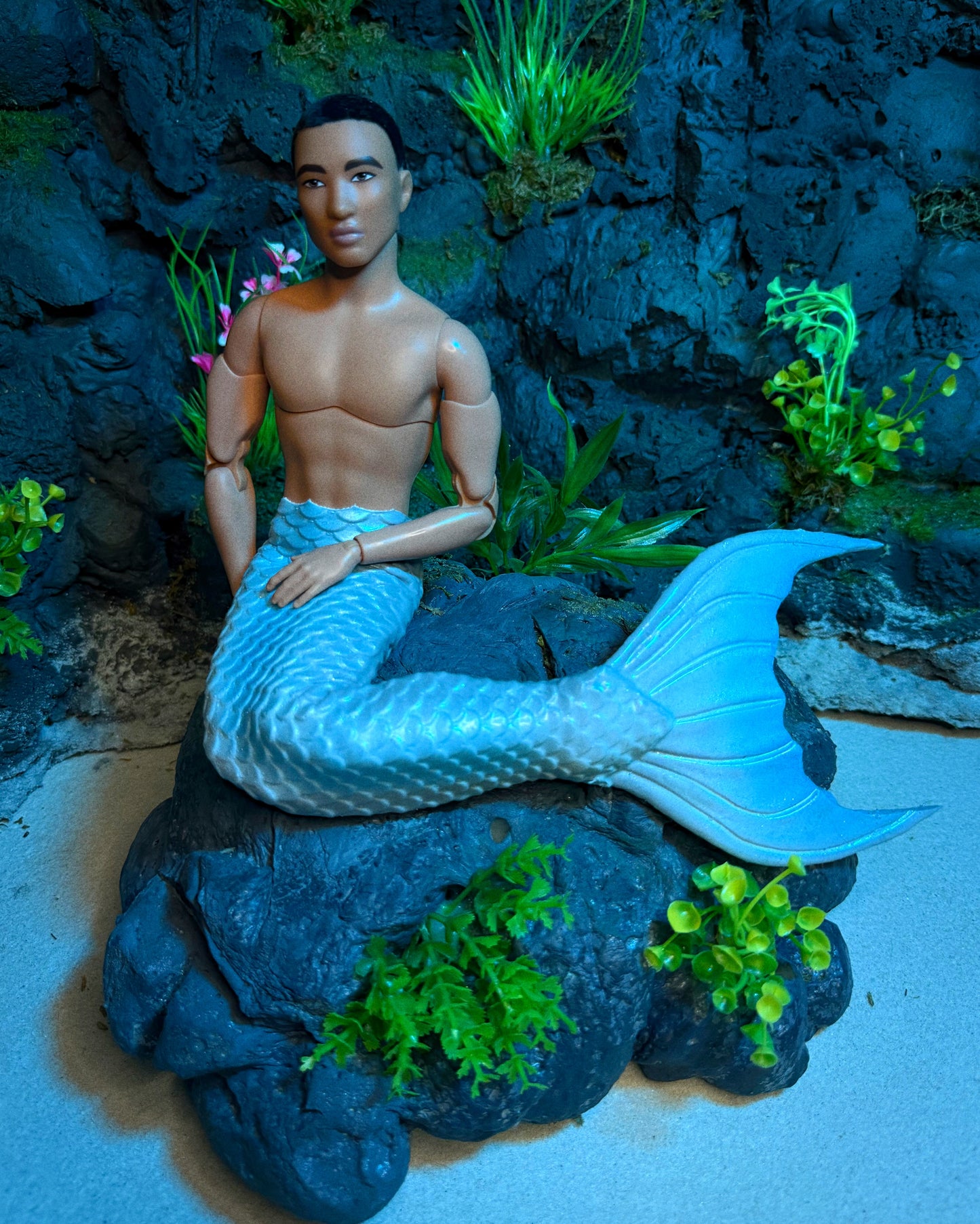 « Thirteen » silicone mermaid tail for doll (doll not included)