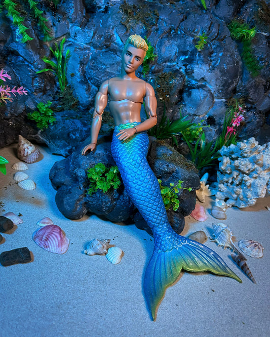 « Cameron » silicone mermaid tail for doll (doll not included)