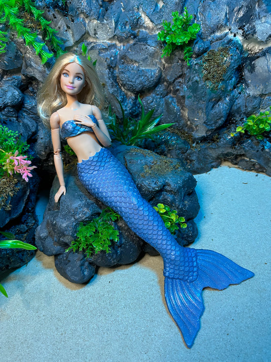 « Destine » silicone mermaid tail for doll (doll not included)