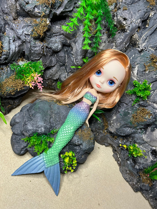 « Marina » silicone mermaid tail for doll (doll not included)